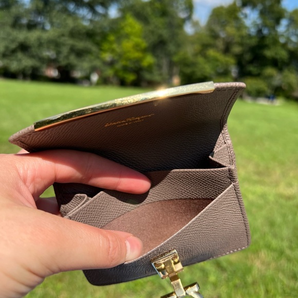 Ferragamo Gancini business card holder - Picture 4 of 10